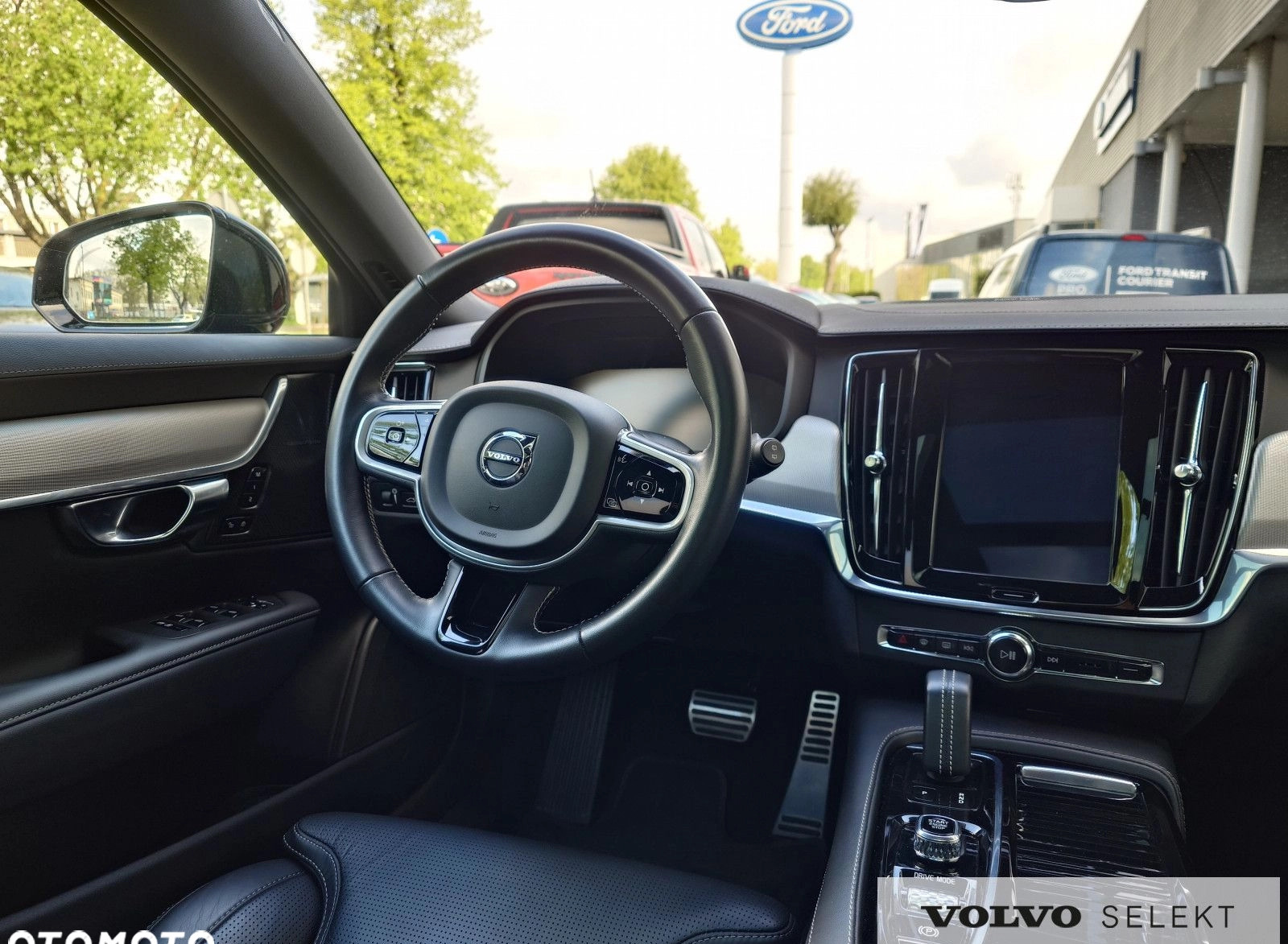 Volvo V90 cena 212900 przebieg: 30930, rok produkcji 2021 z Gorlice małe 781